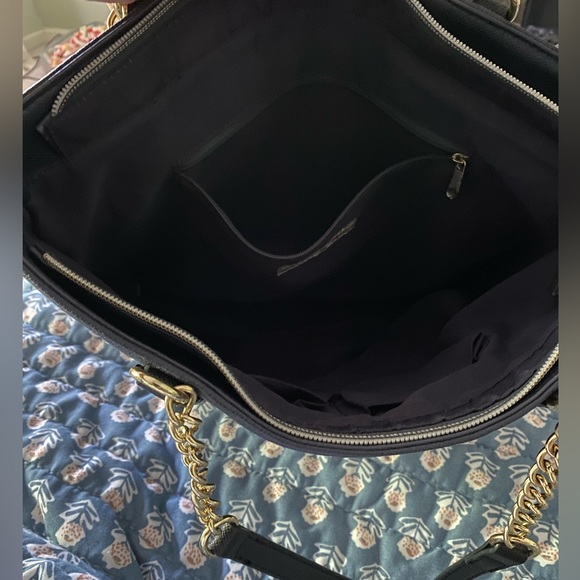 Kenneth Cole Reaction Navy Blue Tote Bag - Picture 2 of 9